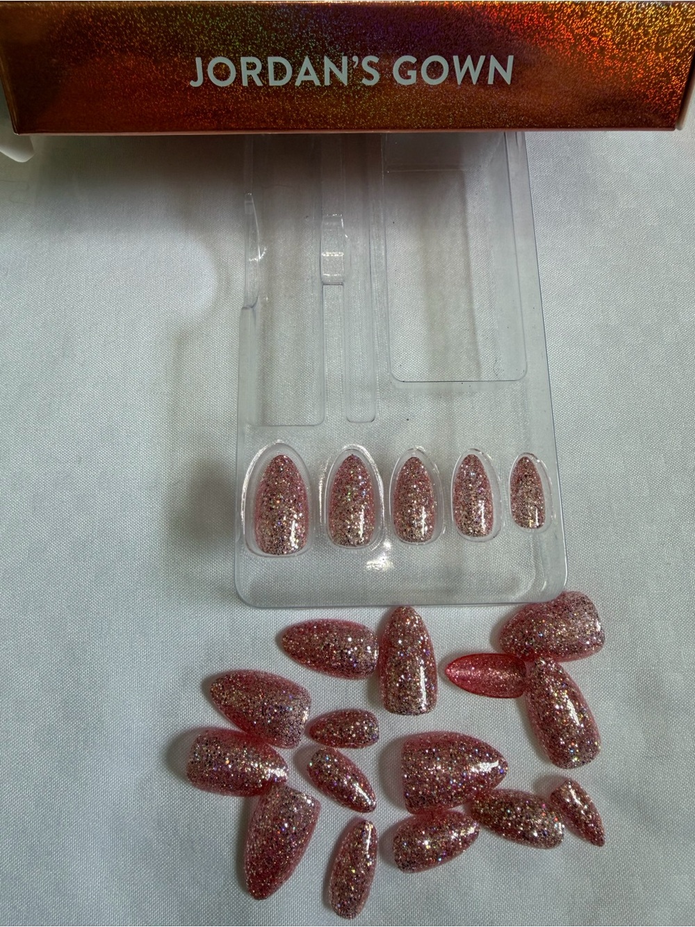 Red Aspen Dashes-extra nails - Picture 7 of 15